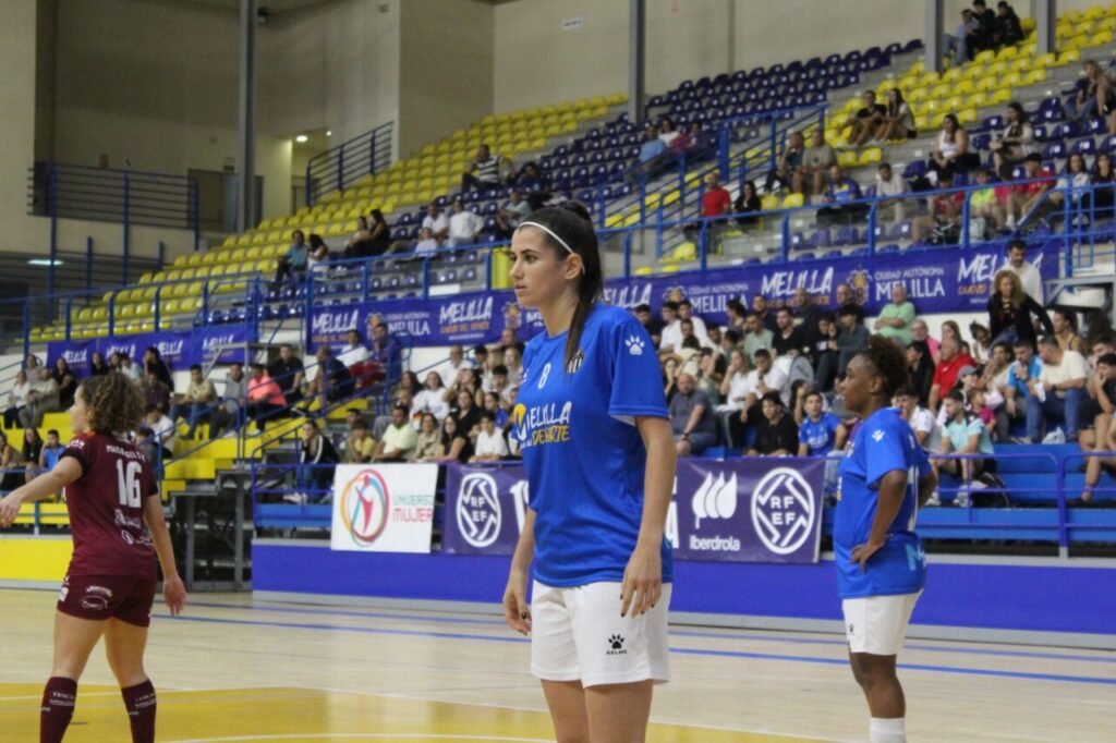 Jugadoras del Melilla Torreblanca en un partido de futsal