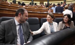 Díaz se suma a la idea de Ábalos de que hay un sector de miembros del Gobierno independientes y con posiciones propias