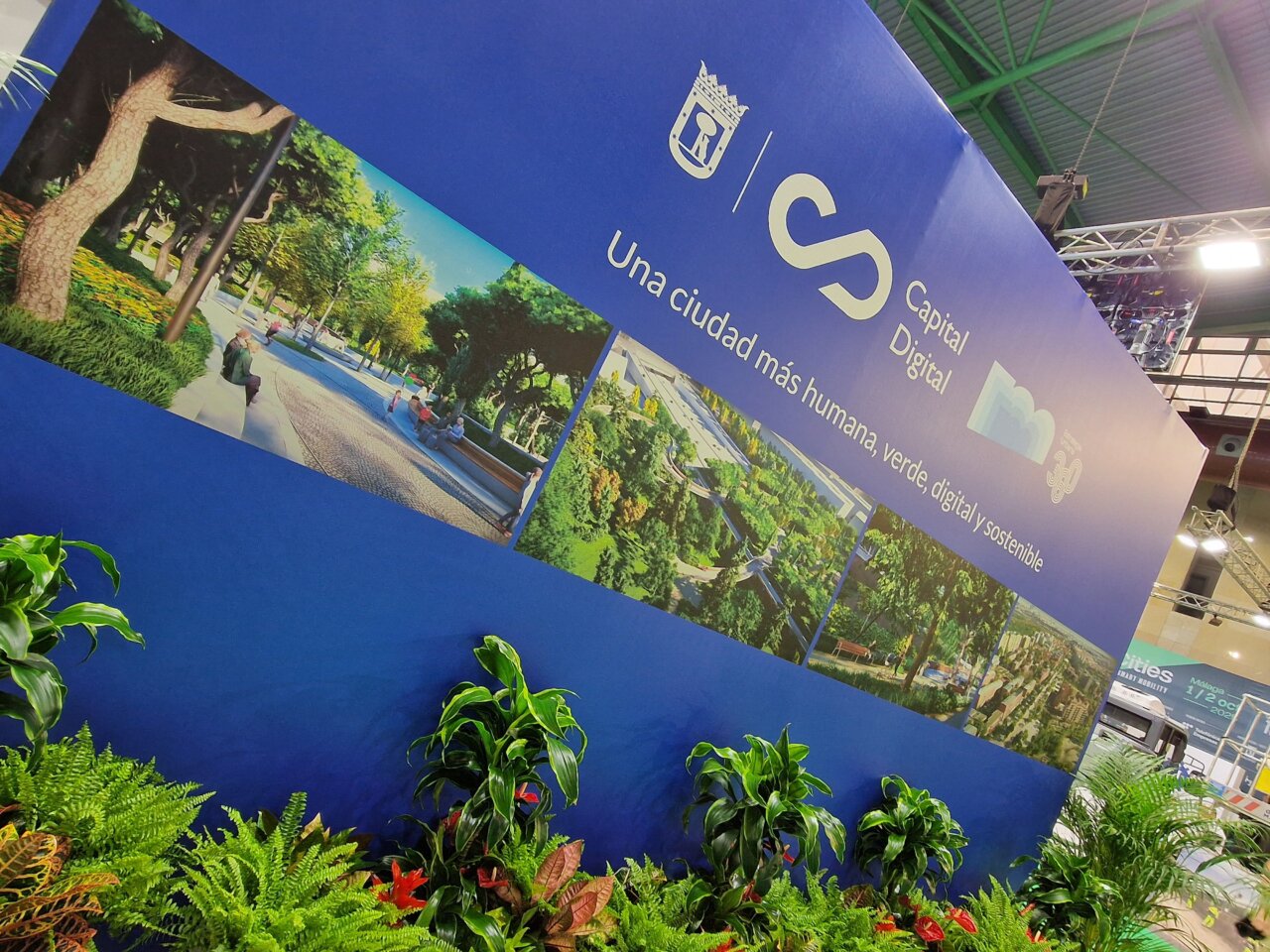 Panel de presentación sobre ciudades sostenibles en Greencities 2025