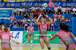 Jugadoras del Club Voleibol Melilla en un partido de la Liga Iberdrola