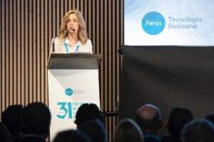 Isabel Muñoz, directora del Ingesa, hablando en un evento