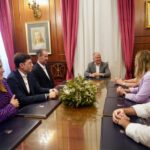 Reunión sobre empresas de juego online en Melilla con varios asistentes