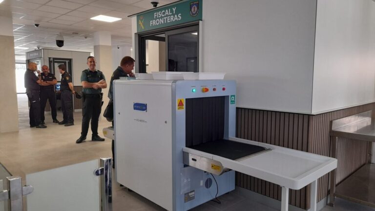 Imagen de un sistema de seguridad en la frontera inteligente de Melilla