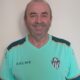 Joaquín Huertas, entrenador del Melilla Torreblanca C.F., sonriente en su camiseta