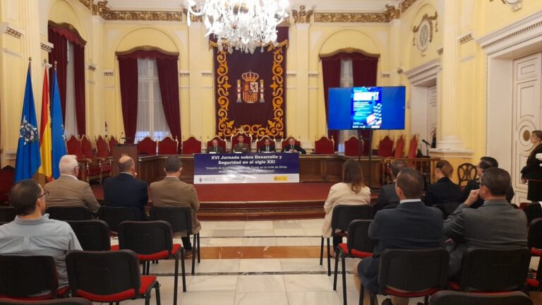 Panel de expertos en la XVI Jornada sobre Desarrollo y Seguridad en el siglo XXI