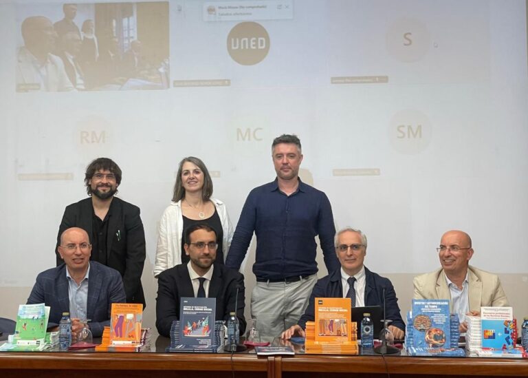 Panel de expertos en el Congreso Internacional Esfera Joven 2025 en Melilla.