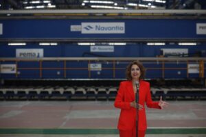 María Jesús Montero hablando en un evento en Navantia