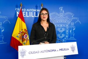Randa Mohamed, consejera de Políticas Sociales de Melilla, en rueda de prensa.