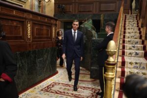 Pedro Sánchez entrando al Senado para un interrogatorio político