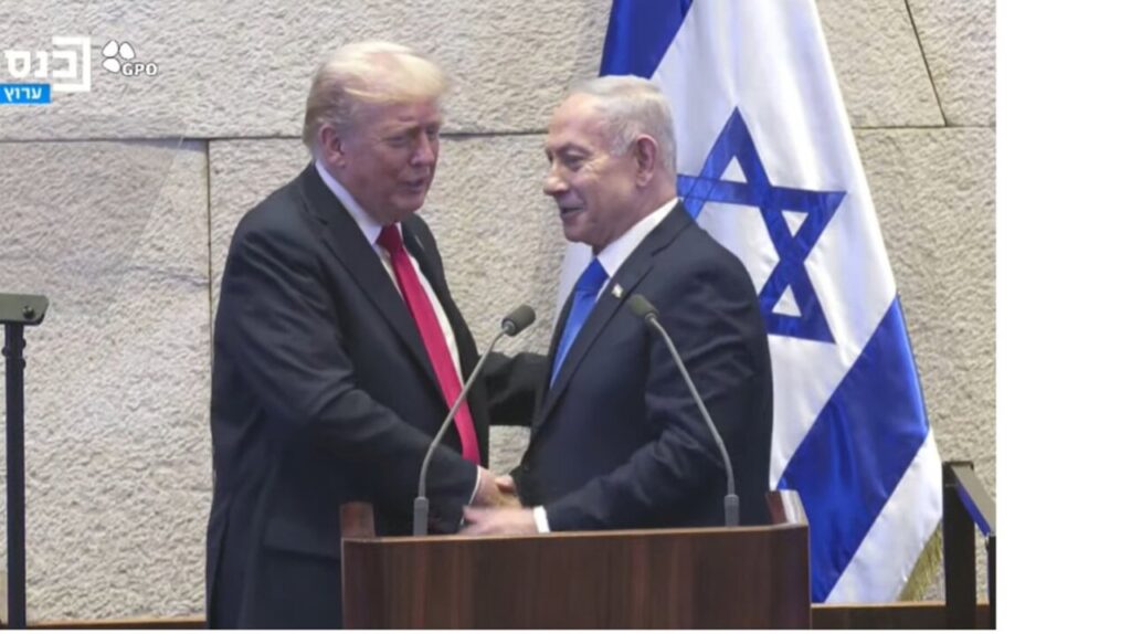 Donald Trump y Benjamin Netanyahu en un evento sobre paz en Oriente Próximo