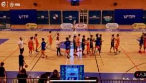 Jugadores del Enrique Soler celebrando su victoria en Marbella