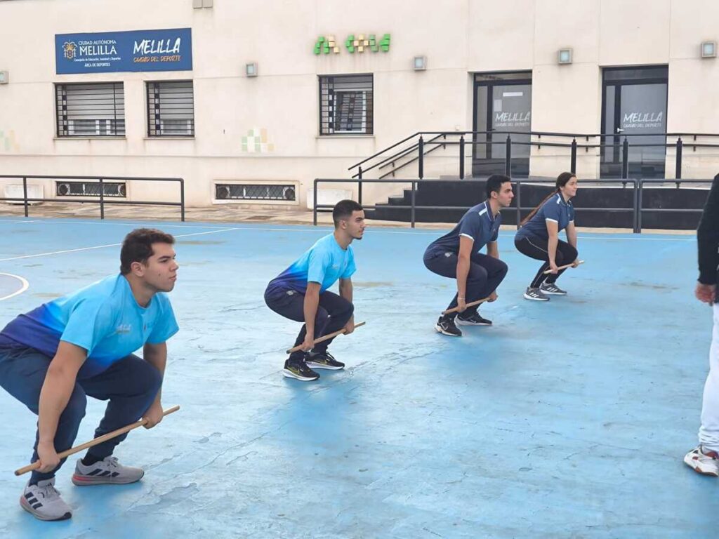 Atletas melillenses entrenando en la Casa de la Juventud