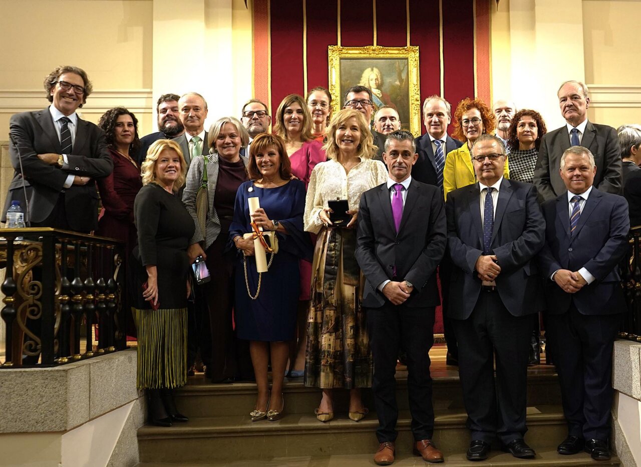 Ceremonia de entrega de la Medalla de Honor en la Real Academia de Bellas Artes