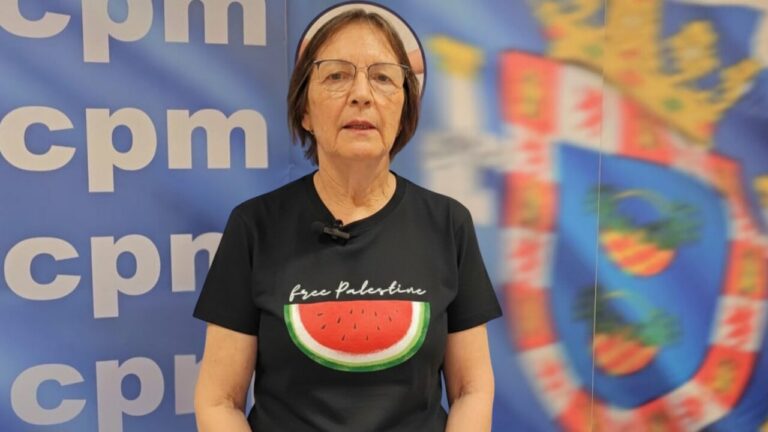 Cecilia González Casas hablando sobre seguridad educativa en Melilla