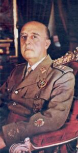 Retrato de Francisco Franco en uniforme militar