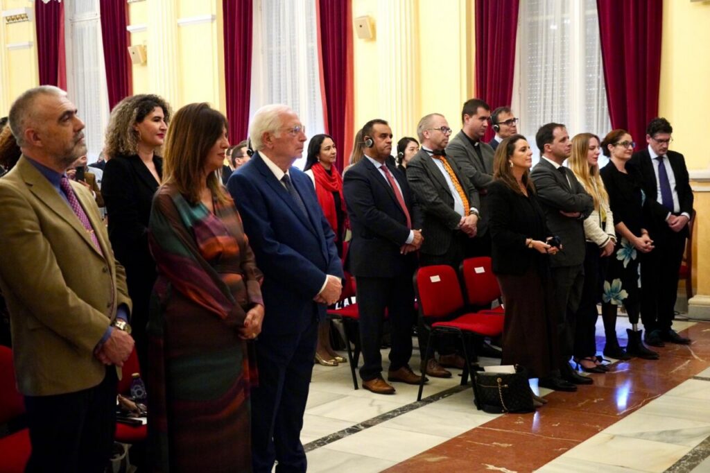 Asistentes al encuentro interreligioso en Melilla