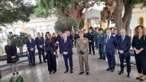 Ceremonia de homenaje a los fieles difuntos en el cementerio de Melilla.