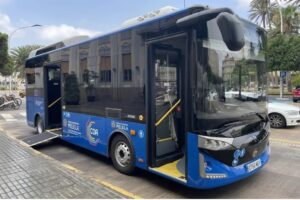 Autobús de la Cooperativa Omnibus de Autobuses en Melilla