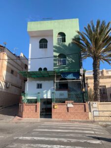 Fachada de la Mezquita de Carretera Hidum en Melilla