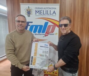 Antonio García y el presidente de la FMLP sosteniendo un cartel del torneo