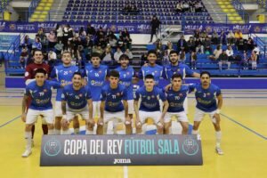 Equipo de fútbol sala C.D. Melistar posando en la Copa del Rey