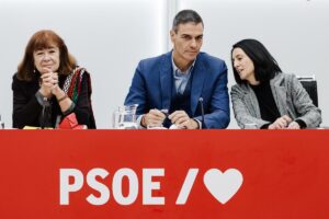 Reunión de cargos del PSOE discutiendo el caso Salazar