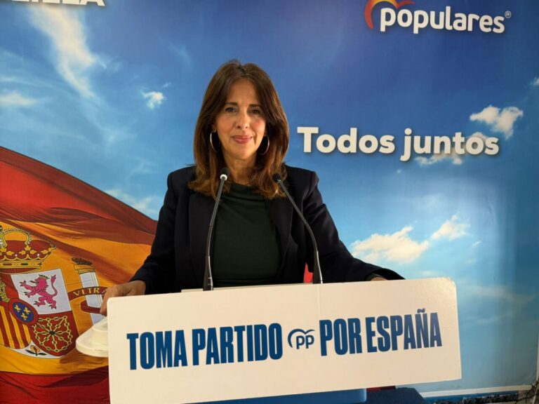 Fadela Mohatar, vicepresidenta del PP, en un evento político en Melilla.