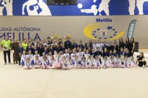 Participantes del III Festival de Navidad del Club Ágora de Gimnasia Rítmica en Melilla.