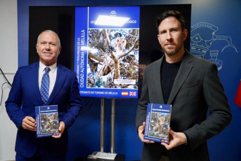 Presentación de la guía ornitológica de Melilla con imágenes de aves