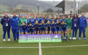 Equipo Sub-14 Femenino de Melilla en su debut en el campeonato