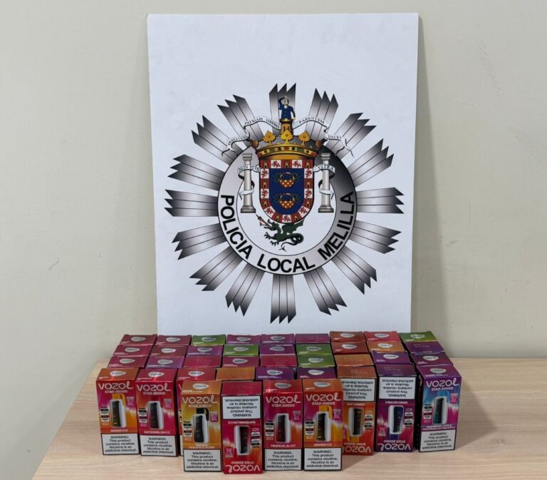 Incautación de vapers por la Policía Local en un quiosco