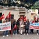 Protesta de trabajadores de ludotecas en Melilla con pancartas