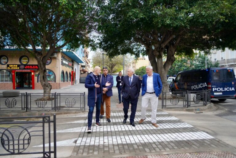 Inauguración de obras de remodelación de aceras en el barrio del Real