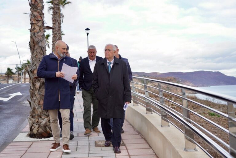 Inauguración de la remodelación de la Carretera de la Alcazaba en Melilla