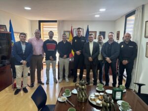 Reunión del nuevo jefe de Policía con medios de comunicación en Melilla