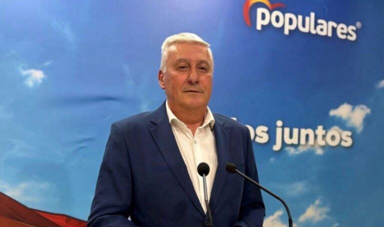 Daniel Ventura hablando sobre informadores ambientales en Melilla