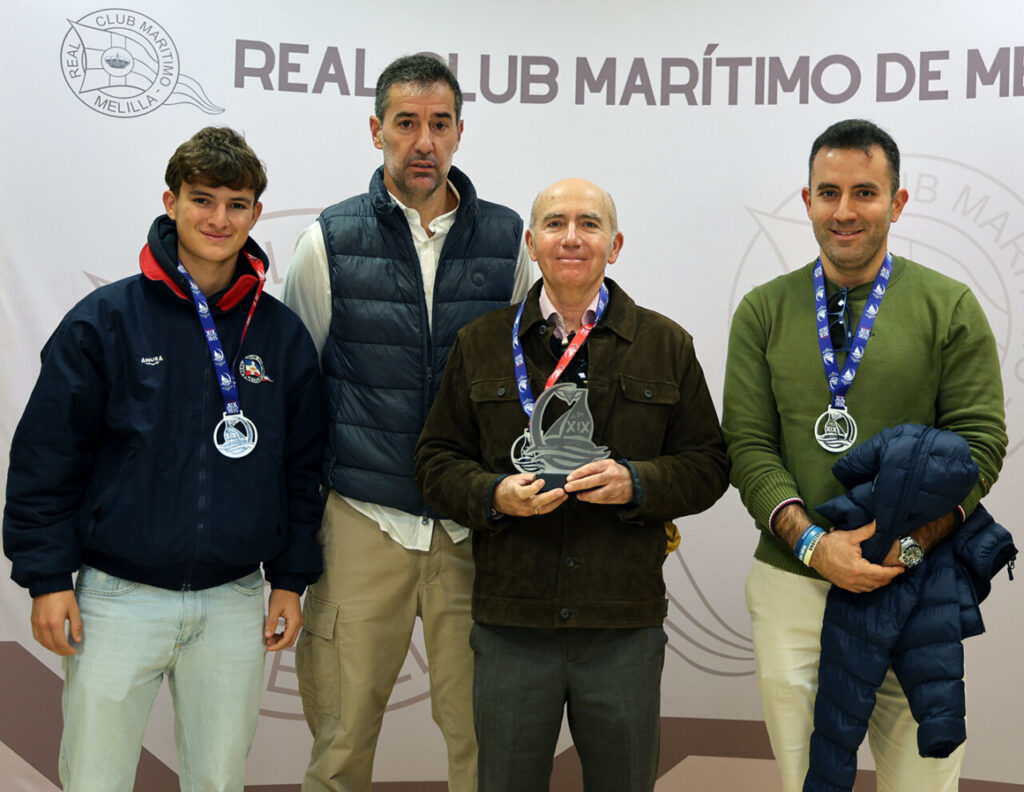 Entrega de trofeos en el Real Club Marítimo de Melilla