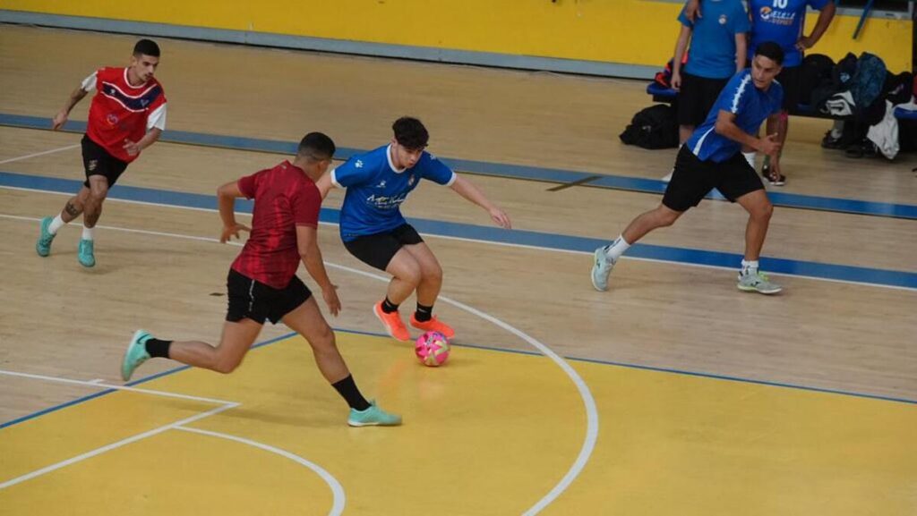 Jugadores compitiendo en el I Torneo 24 Horas Ciudad de Melilla