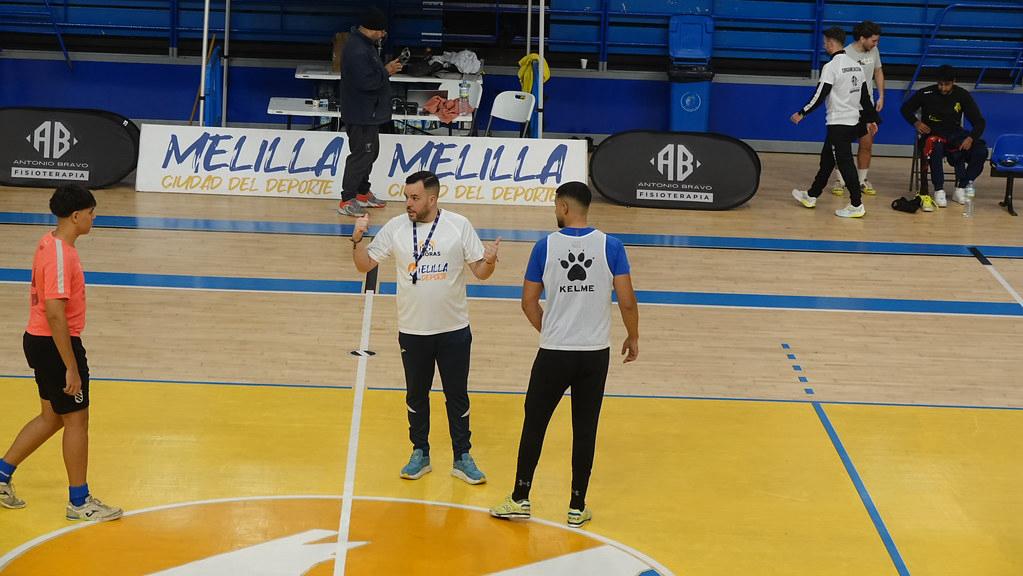 Jugadores en el I Torneo 24 Horas Ciudad de Melilla en el Pabellón Javier Imbroda