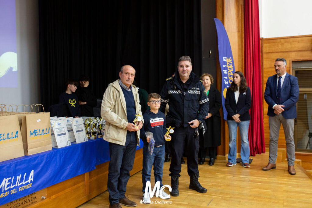 Entrega de premios en la Gala de Ciclismo en Melilla