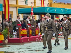 Acto conmemorativo de San Juan Bosco en la ULOG 24 con militares y autoridades