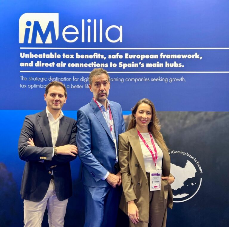 Albert Rivera y otros en el stand de iMelilla Digital Hub