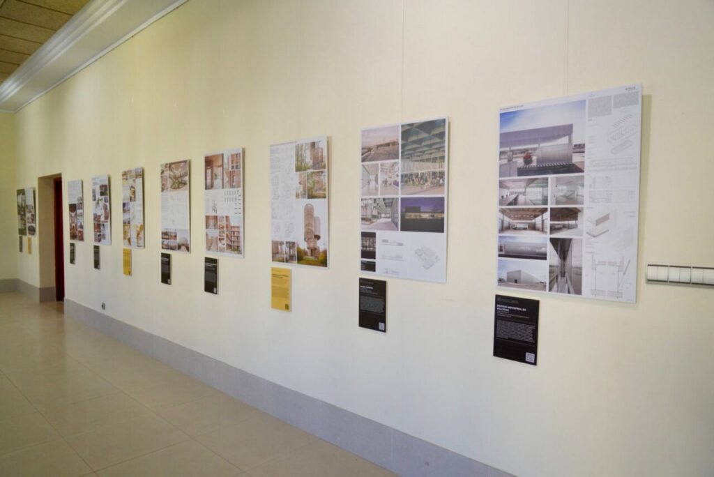 Exposición de los Premios Arquitectura en el Real Club Marítimo de Melilla