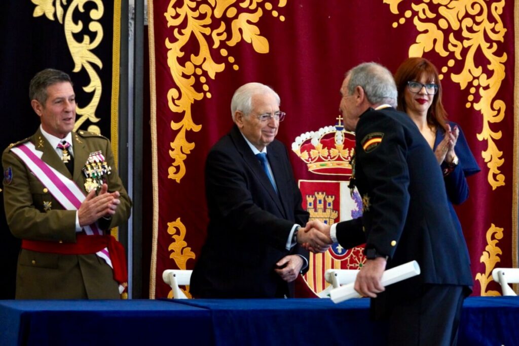 Acto de celebración del 202º aniversario de la Policía Nacional en Melilla.