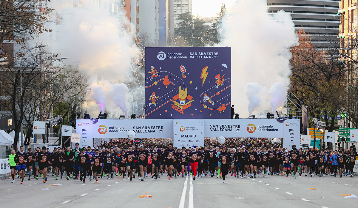 Corredores participando en la San Silvestre Vallecana en Madrid