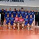 Equipo del Club Voleibol Melilla posando en la Copa de la Reina
