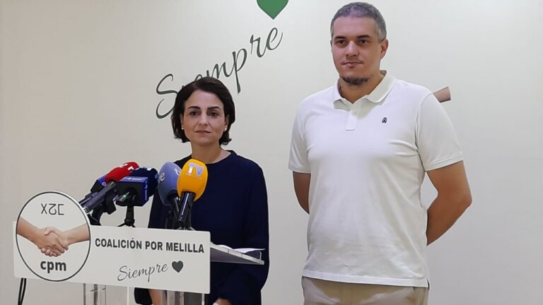 Hafid Mohamed y Dunia en conferencia de prensa sobre pobreza en Melilla