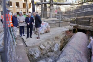 Obras de rehabilitación en el Parque Lobera con galería subterránea