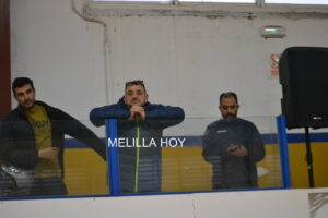 Eric Bencheluh y otros en el club de balonmano Melilla