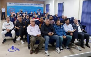Asistentes a la convocatoria de cursos de entrenadores en Melilla